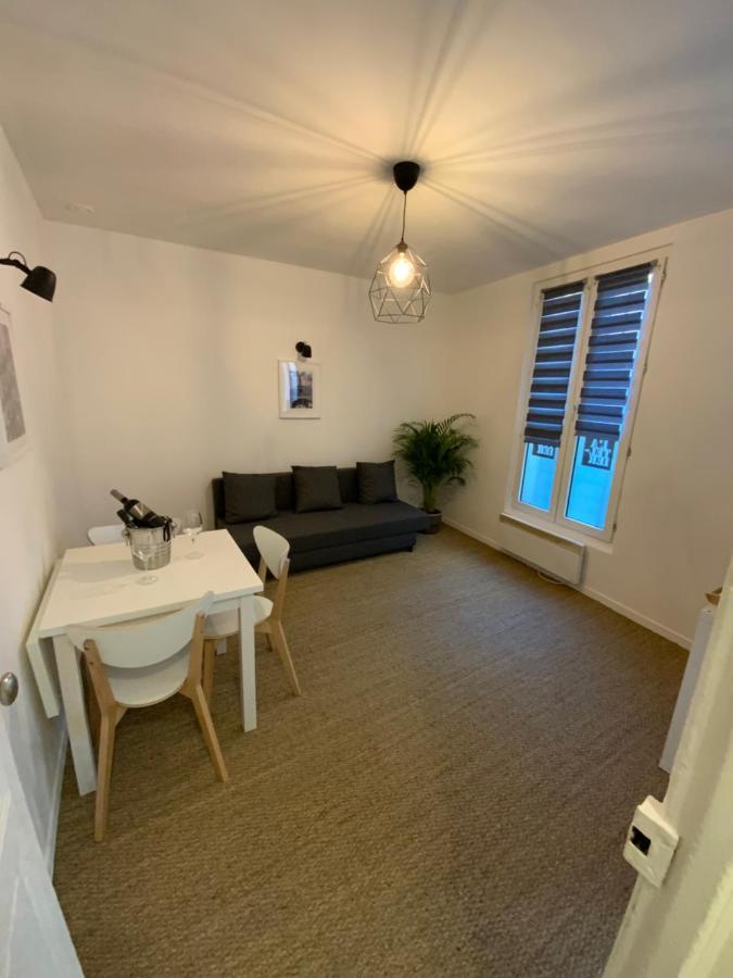 Quartier bas Montreuil à 3minutes du métro Apartamento Exterior foto